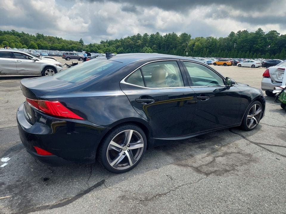 2018 LEXUS IS 300 3