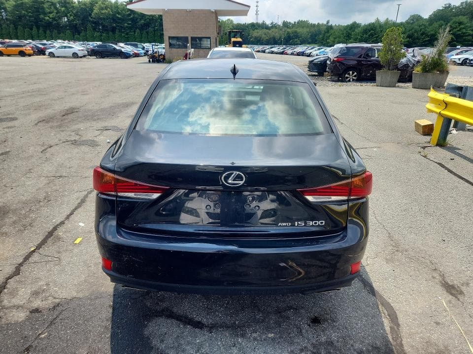 2018 LEXUS IS 300 6