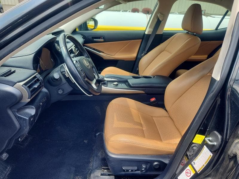 2018 LEXUS IS 300 7