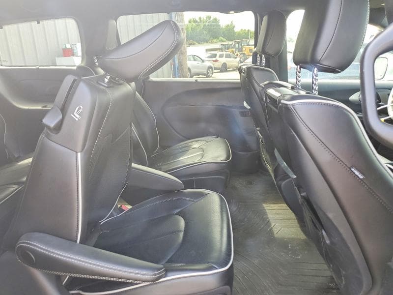 2022 CHRYSLER PACIFICA HYBRID LIMITED 11