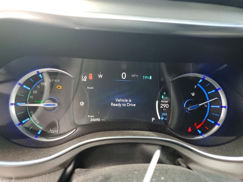 2022 CHRYSLER PACIFICA HYBRID LIMITED 9