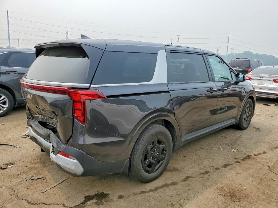2026 KIA CARNIVAL LXS 3