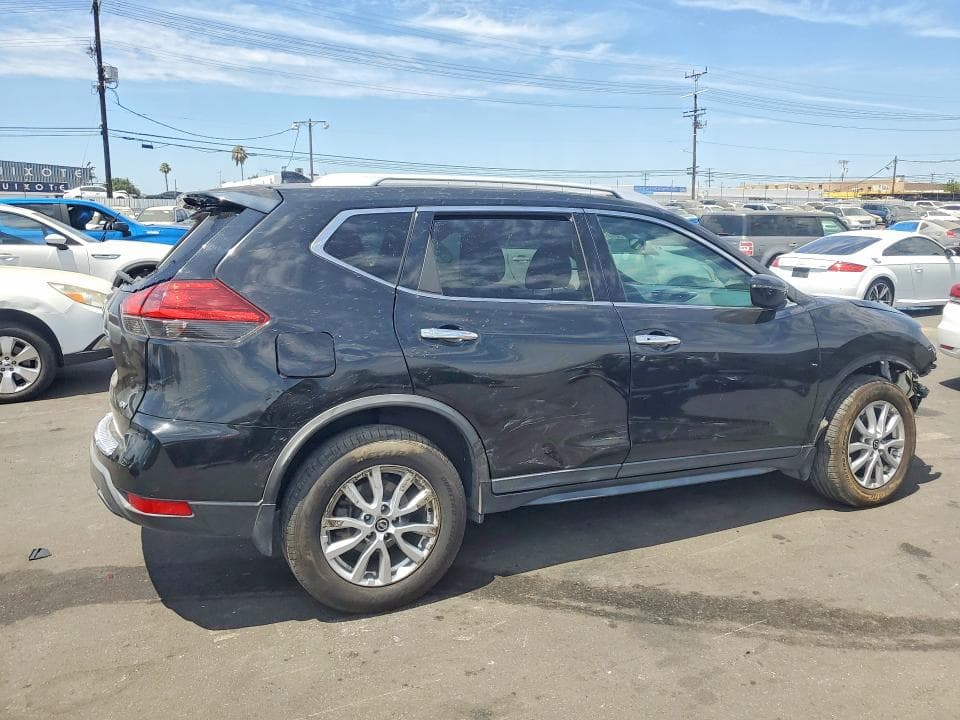 2017 NISSAN ROGUE SV 3