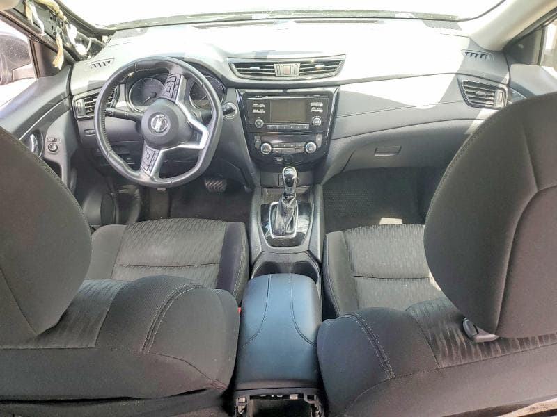 2017 NISSAN ROGUE SV 8