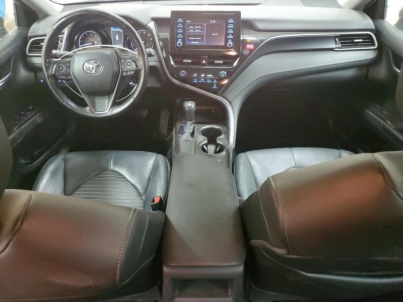 2021 TOYOTA CAMRY SE 8