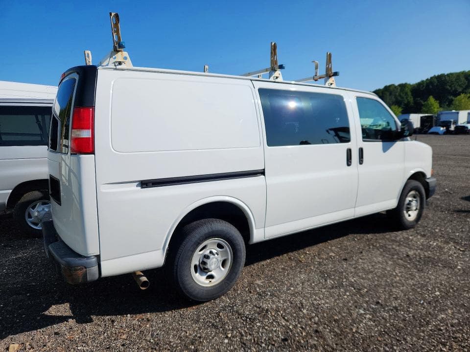 2017 CHEVROLET EXPRESS G3500 3
