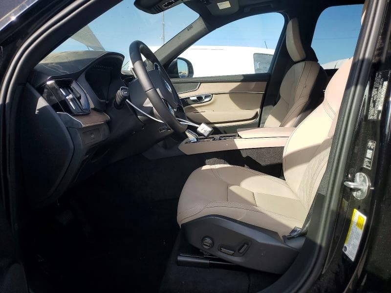2026 VOLVO XC90 PLUS PLUS 8