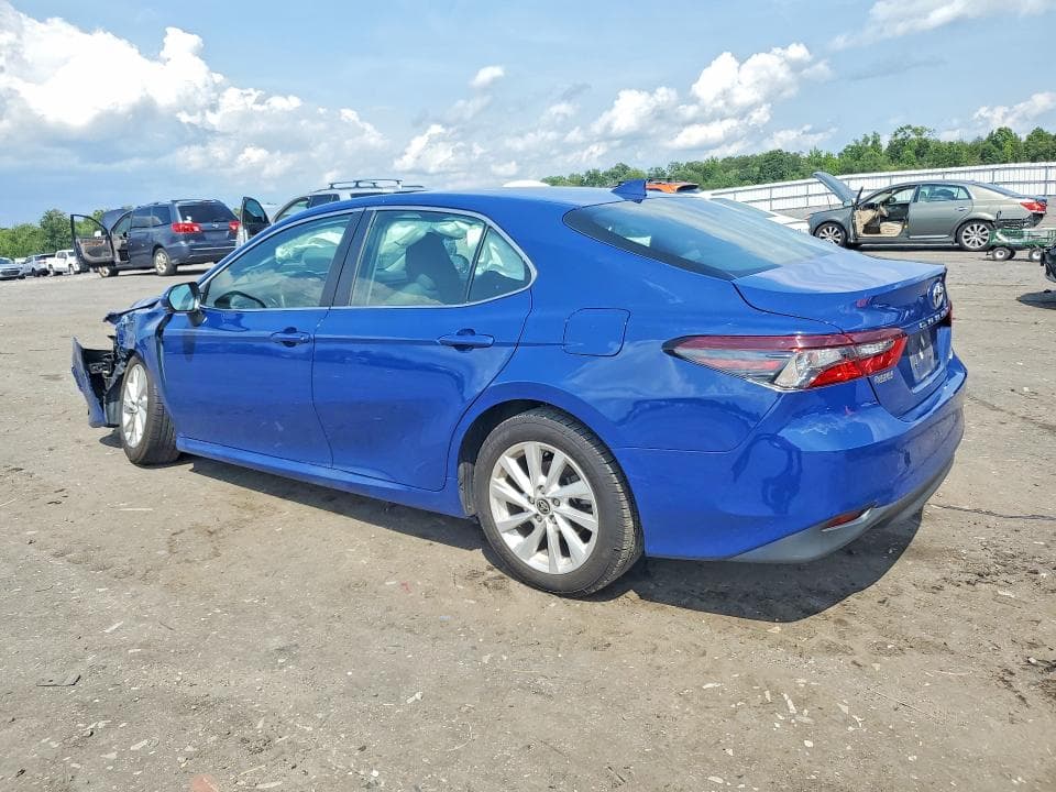 2023 TOYOTA CAMRY LE 2