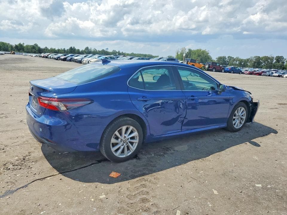 2023 TOYOTA CAMRY LE 3