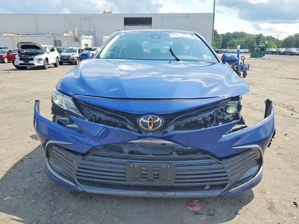 2023 TOYOTA CAMRY LE 5