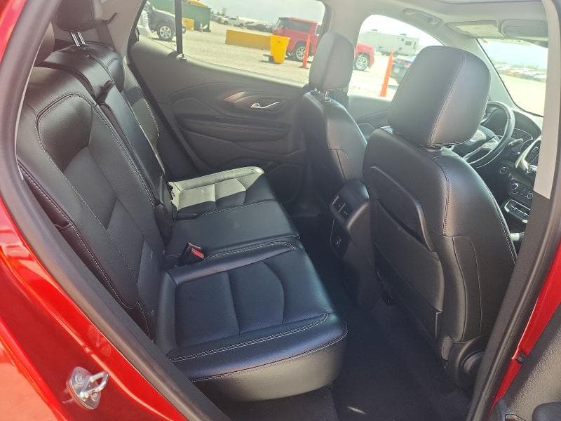 2022 GMC TERRAIN SLT 11