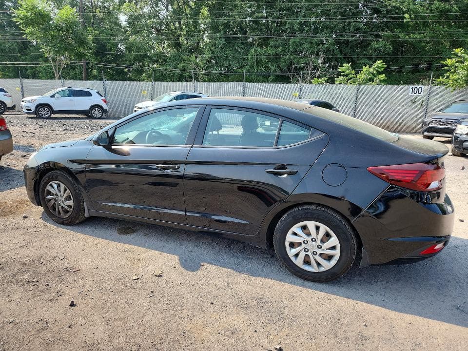 2019 HYUNDAI ELANTRA SE 2