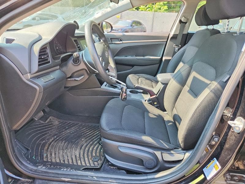 2019 HYUNDAI ELANTRA SE 7