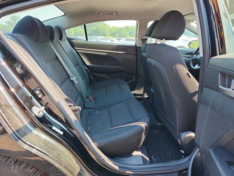 2019 HYUNDAI ELANTRA SE 10