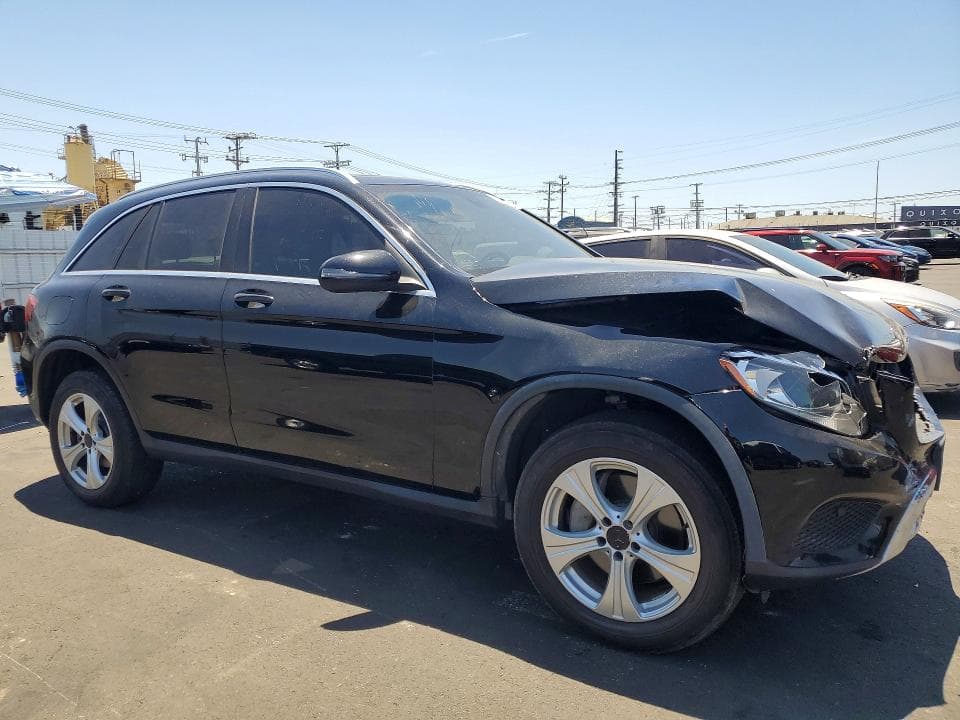 2018 MERCEDES-BENZ GLC 300 300 4