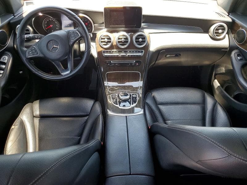 2018 MERCEDES-BENZ GLC 300 300 8