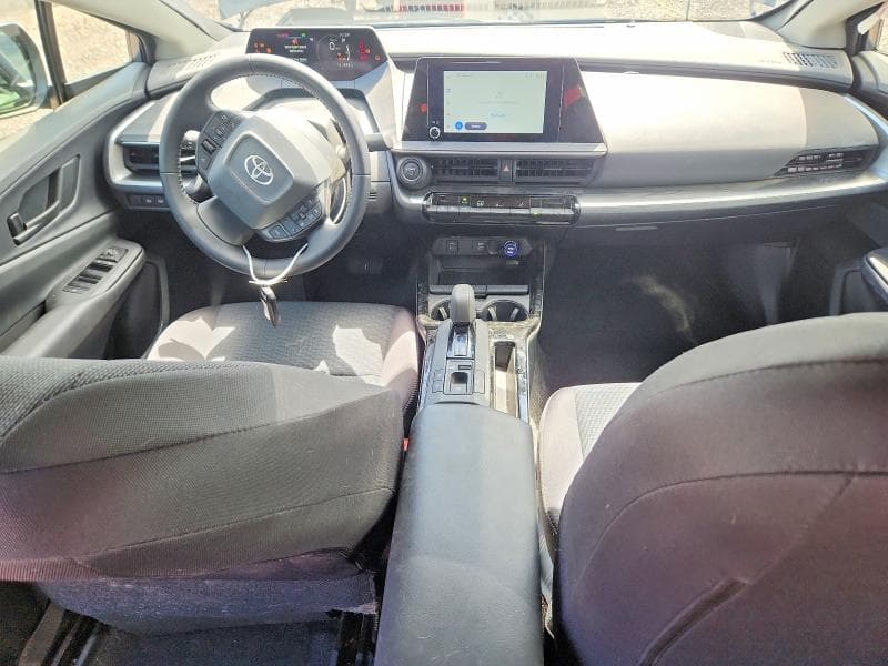 2026 TOYOTA PRIUS LE 8
