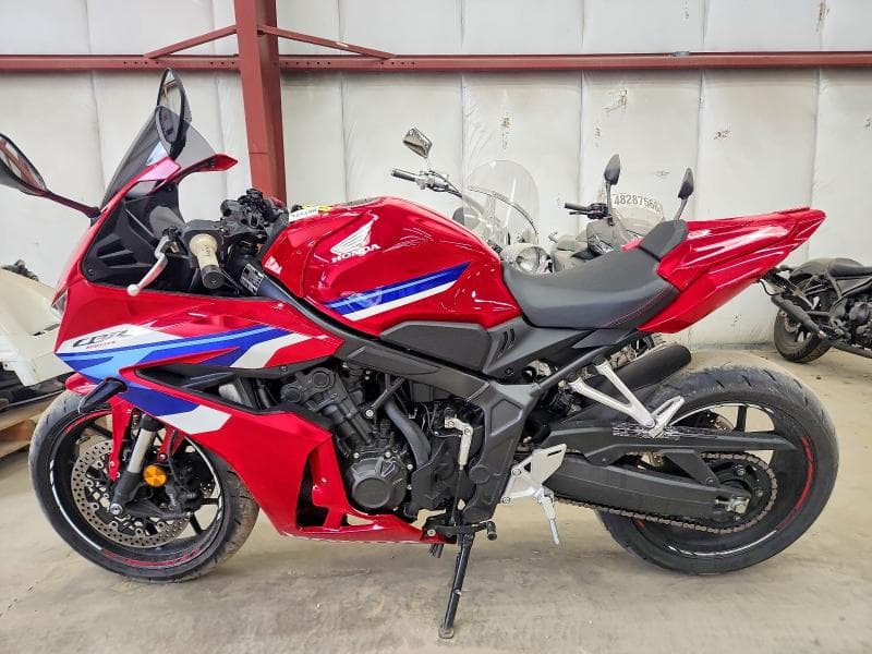 2024 HONDA CBR650 R 3