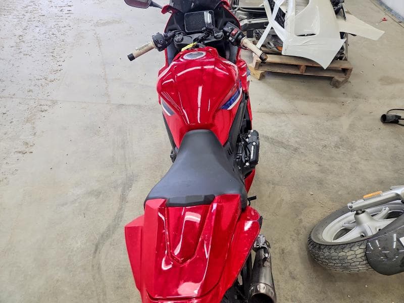 2024 HONDA CBR650 R 6