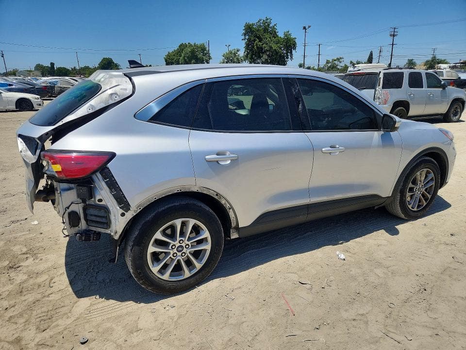 2020 FORD ESCAPE SE 3