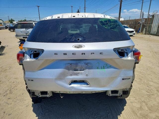 2020 FORD ESCAPE SE 6