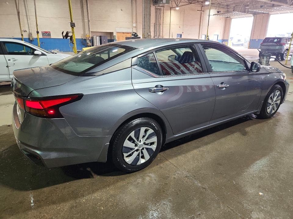 2023 NISSAN ALTIMA S 3