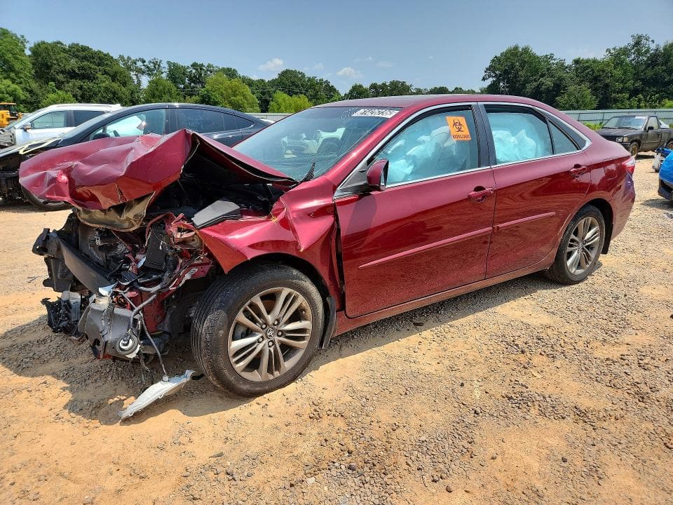 2017 TOYOTA CAMRY SE - 1