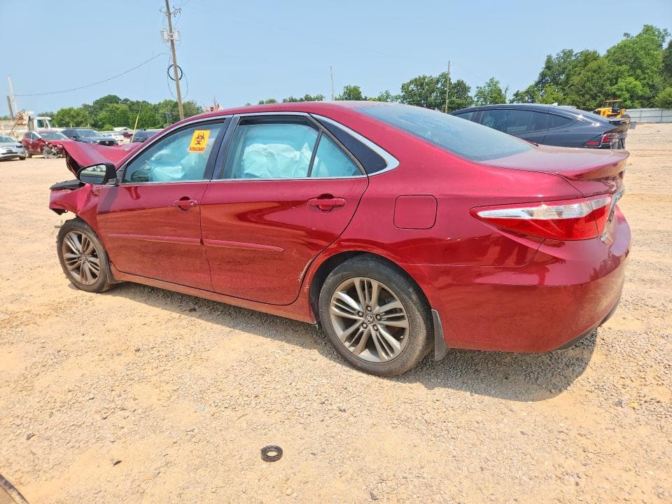 2017 TOYOTA CAMRY SE 2