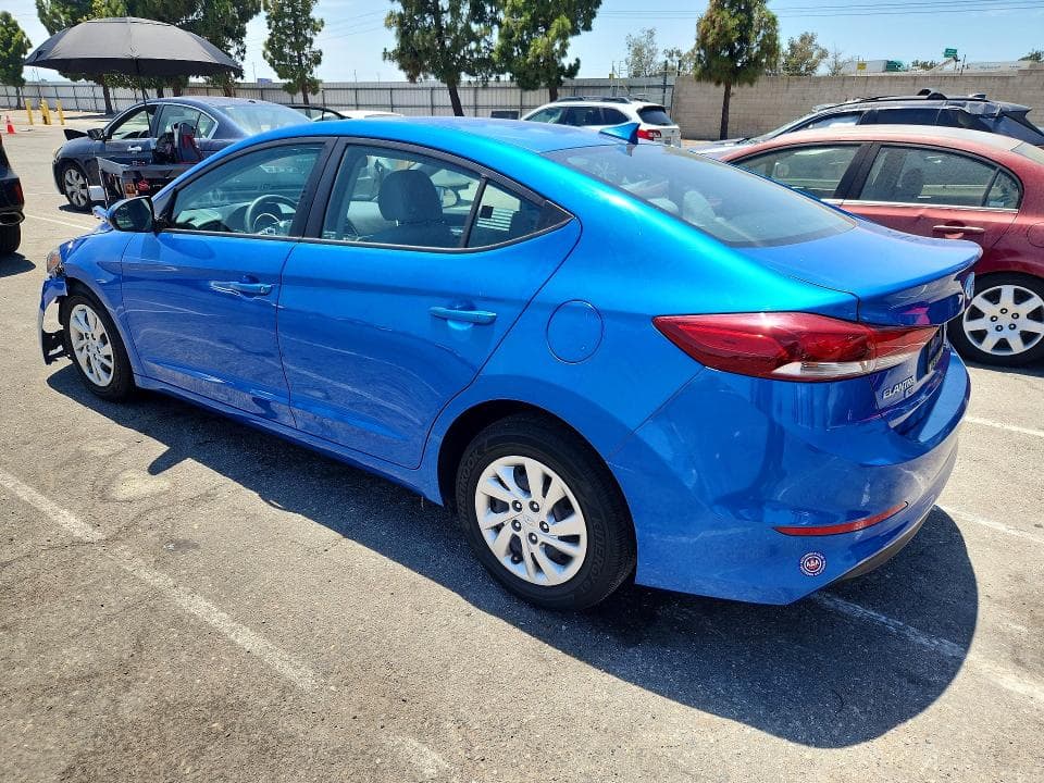 2017 HYUNDAI ELANTRA SE 2