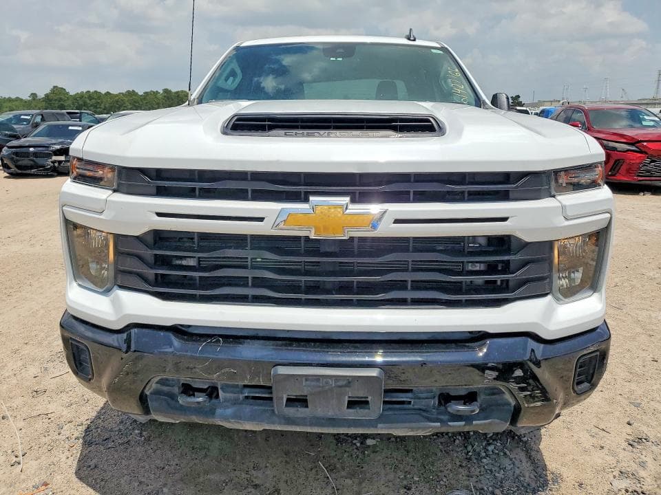 2024 CHEVROLET SILVERADO K2500 CUSTOM 5