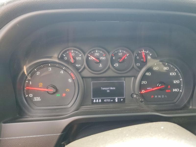 2024 CHEVROLET SILVERADO K2500 CUSTOM 9