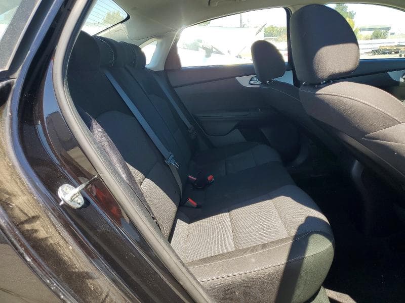 2023 KIA FORTE LXS LXS 10