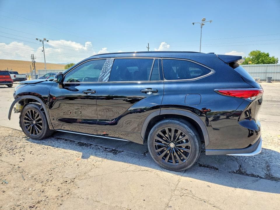 2023 TOYOTA HIGHLANDER XSE 2