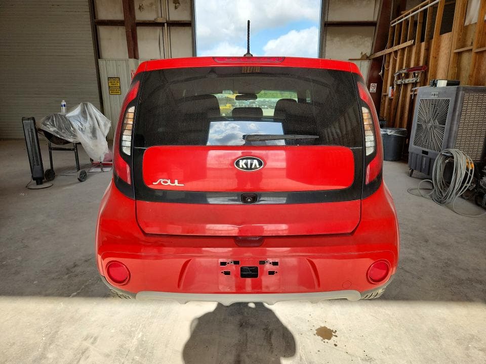 2019 KIA SOUL + 6