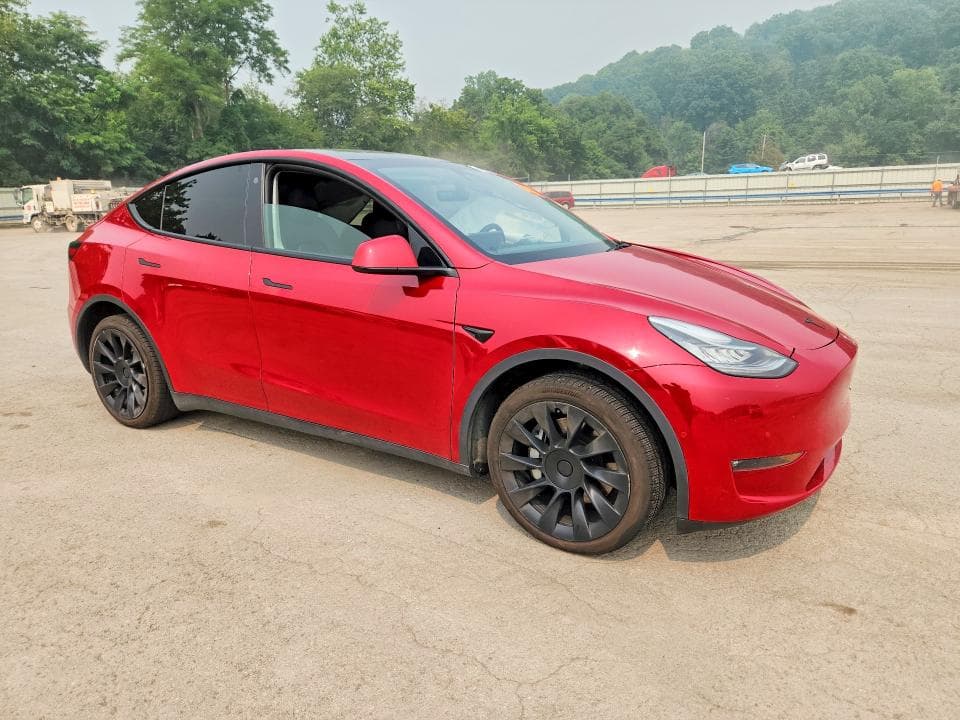 2022 TESLA MODEL Y 4