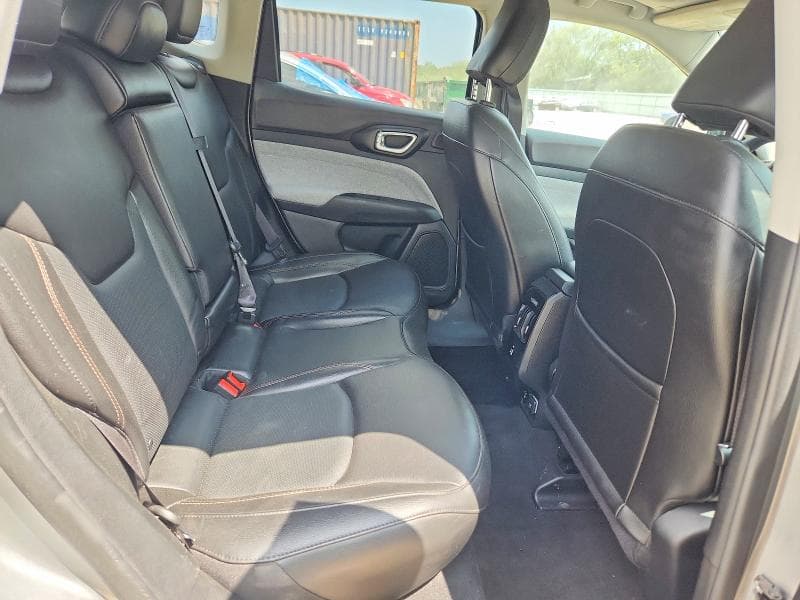2022 JEEP COMPASS LATITUDE LUX 11