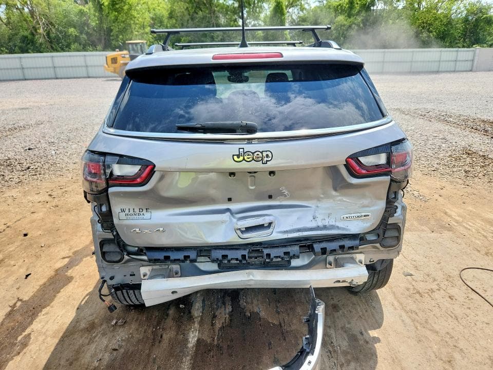 2022 JEEP COMPASS LATITUDE LUX 6