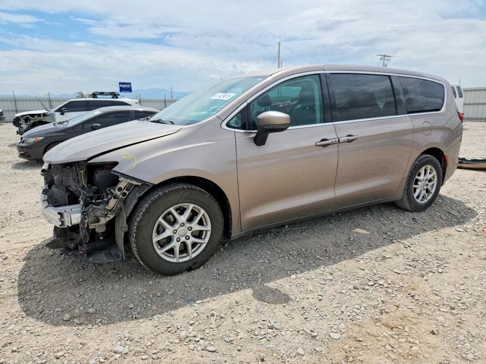 2017 CHRYSLER PACIFICA TOURING - 1