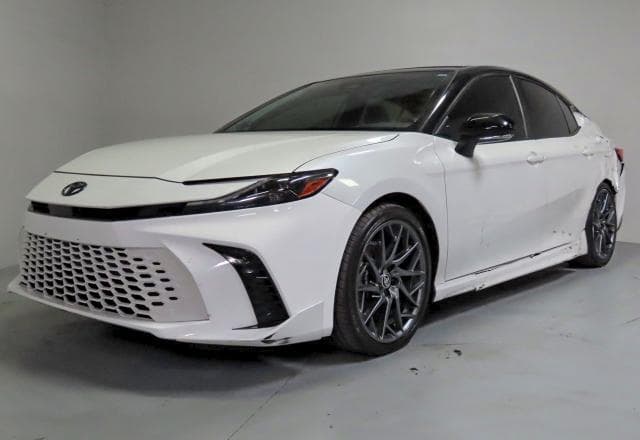 2025 TOYOTA CAMRY XSE 2