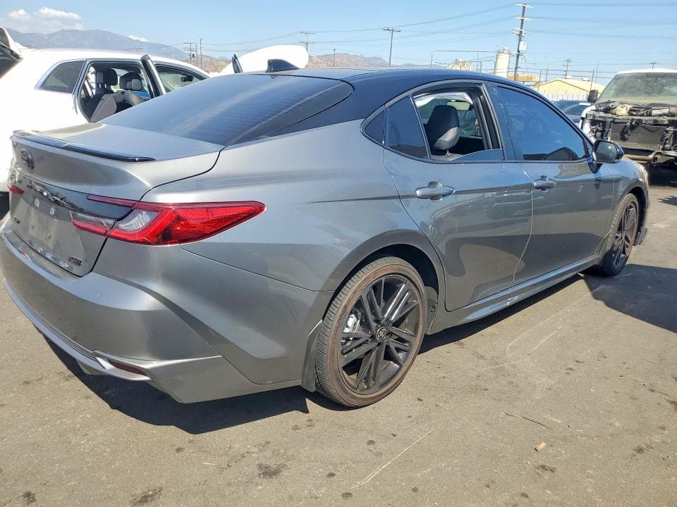 2026 TOYOTA CAMRY XSE 3
