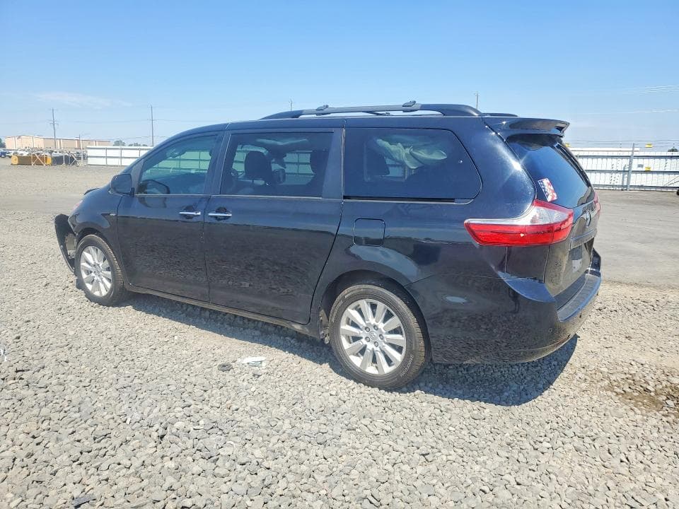 2017 TOYOTA SIENNA XLE 7-PASSENGER 2