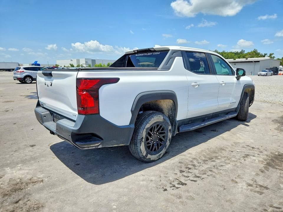 2024 CHEVROLET SILVERADO 3