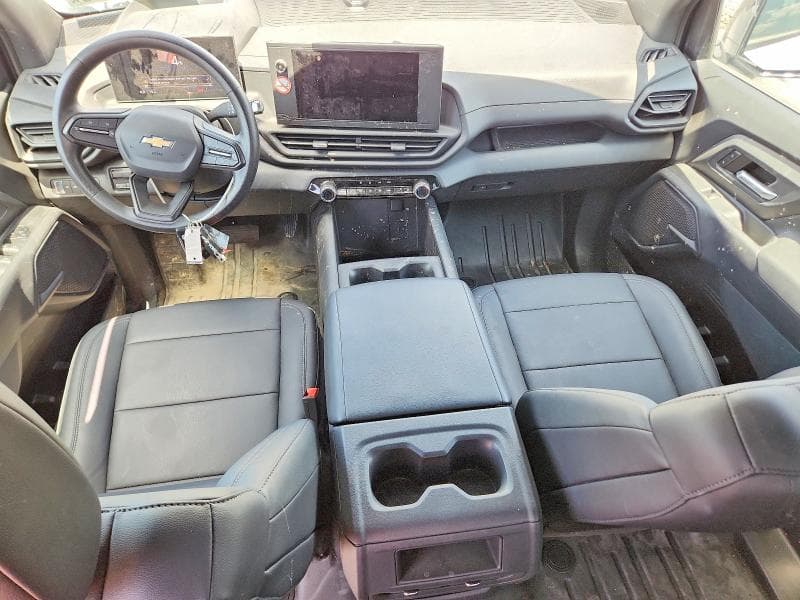 2024 CHEVROLET SILVERADO 8