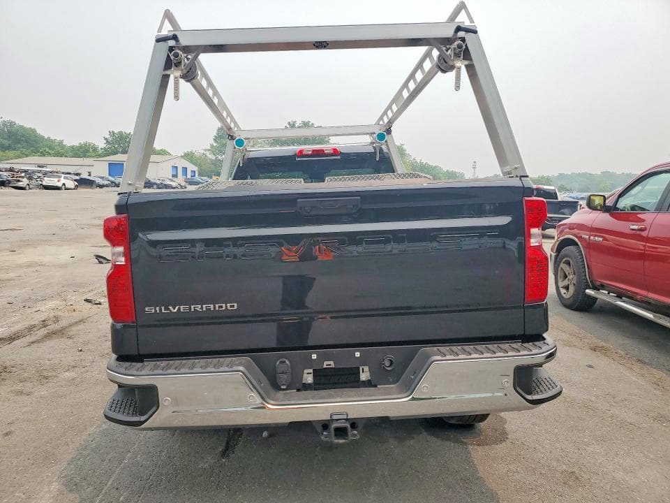 2026 CHEVROLET SILVERADO K1500 6