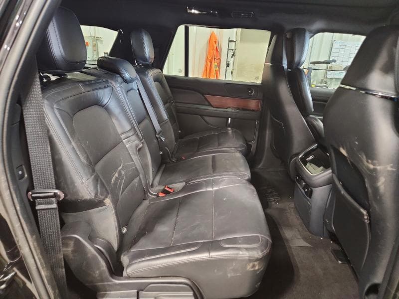 2022 LINCOLN NAVIGATOR L RESERVE 11