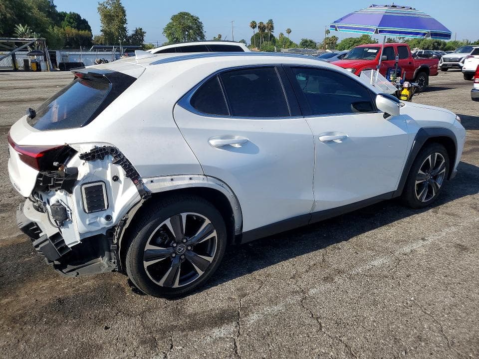 2019 LEXUS UX 200 3