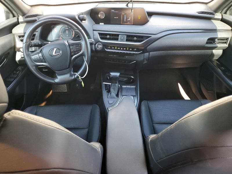 2019 LEXUS UX 200 8