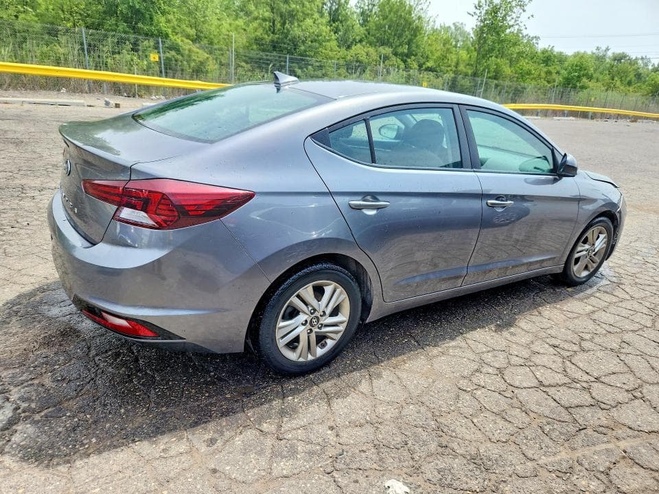 2019 HYUNDAI ELANTRA SEL 3