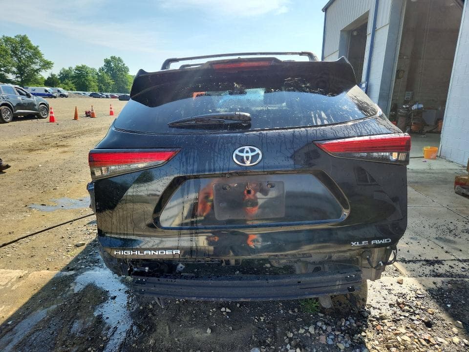 2020 TOYOTA HIGHLANDER XLE 6