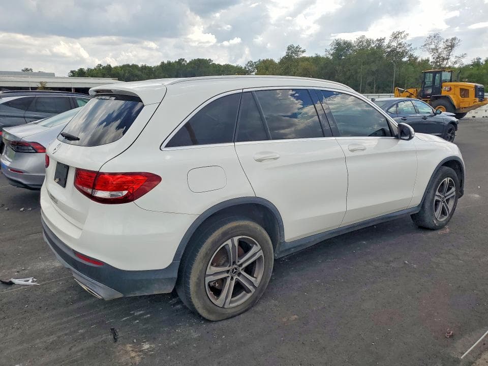 2019 MERCEDES-BENZ GLC 300 3